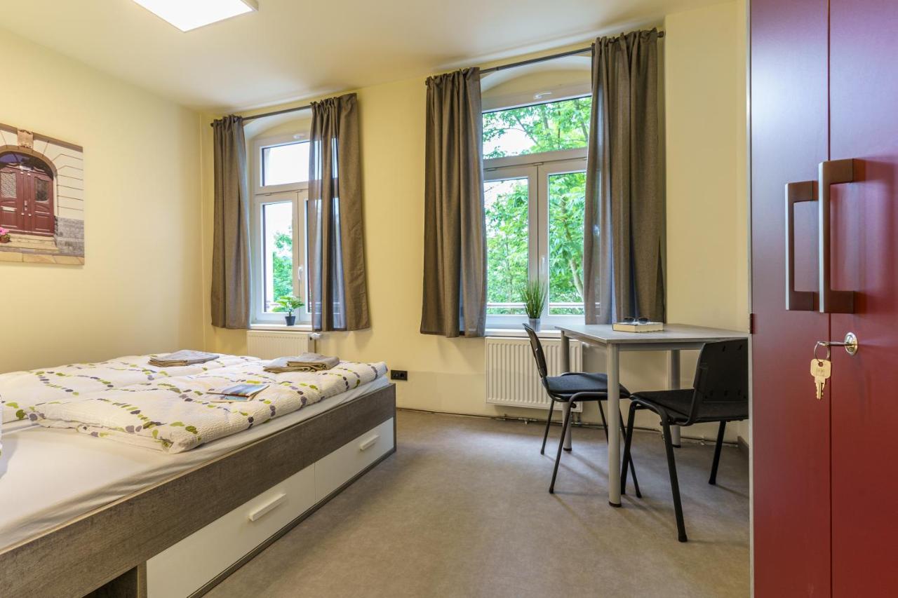 אנברג - בוכהולץ Hotel Und Hostel Gleisbett מראה חיצוני תמונה