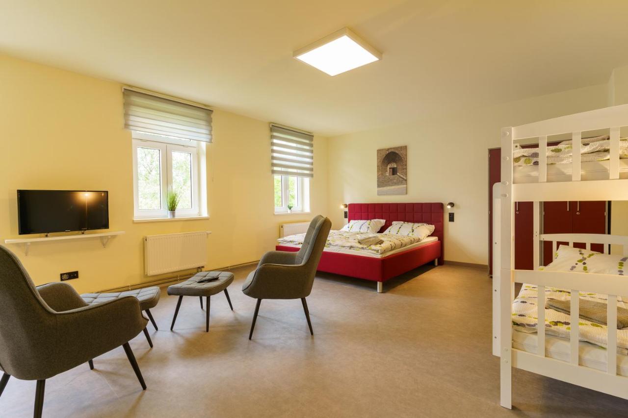 אנברג - בוכהולץ Hotel Und Hostel Gleisbett מראה חיצוני תמונה