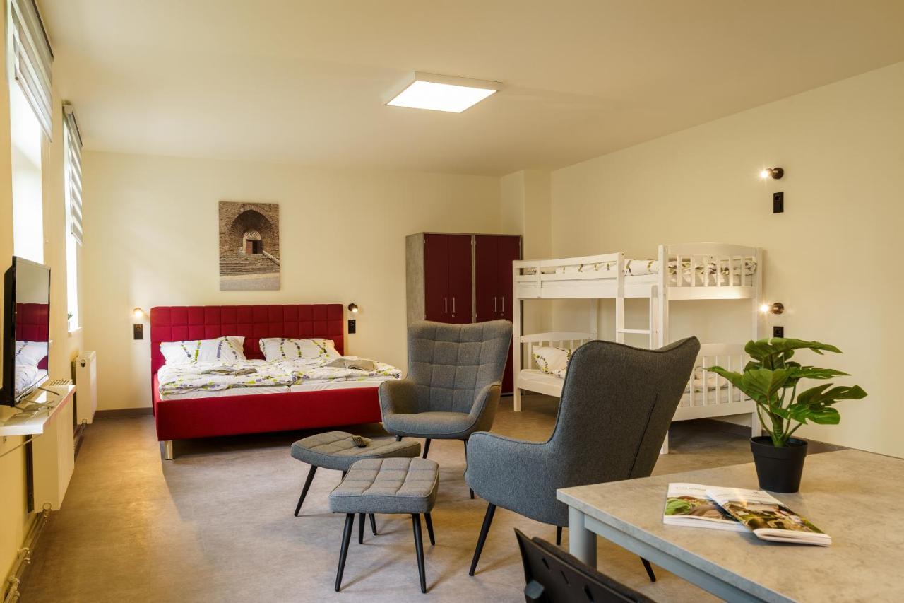 אנברג - בוכהולץ Hotel Und Hostel Gleisbett מראה חיצוני תמונה